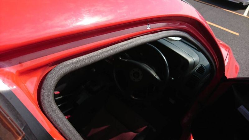 2000 Mitsubishi Lancer EVO 6 TME red door trim 2