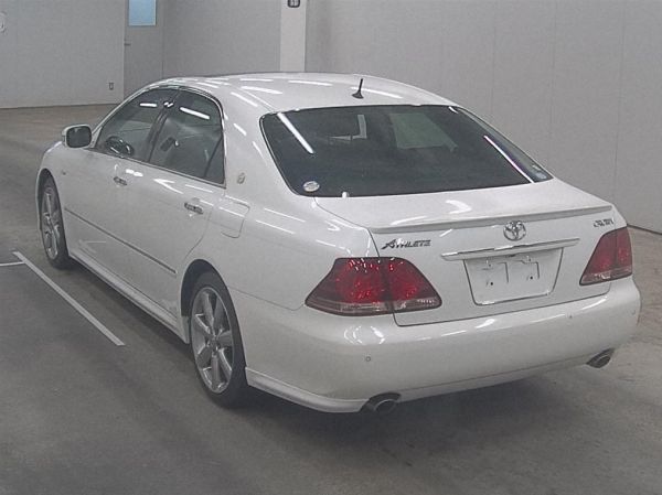 2007 Toyota Crown Athlete Premium Edition sedan auction 2