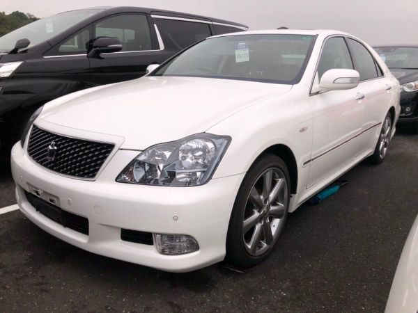 2007 Toyota Crown Athlete Premium Edition sedan left front